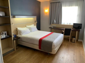 Гостиница Holiday Inn Express Vitoria, an IHG Hotel  Витория